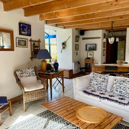 Idyllisches Haus In Treberon - Fussweg Zum Vakantiehuis *